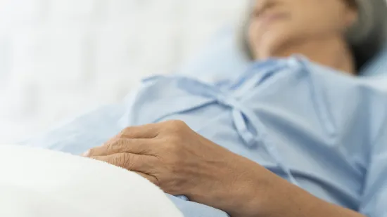 U&scaron;uljao se u sobu nepokretne žene i počeo ju daviti: Prestao je jer je mislio da je mrtva