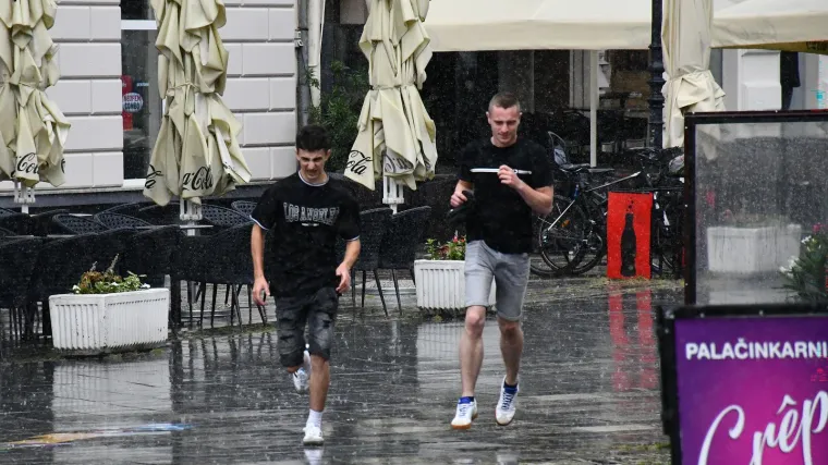 Meteorologinja najavila ki&scaron;u, grmljavinu i nestabilno vrijeme: 'Če&scaron;će pratite prognozu!'
