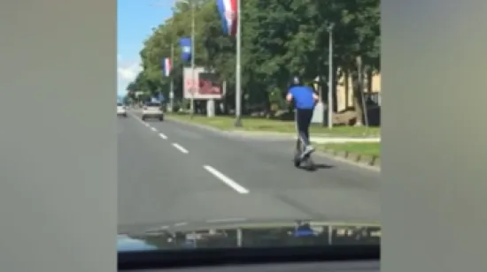 Jurio Vukovarskom - na romobilu! 'Vozio je brže od mene u autu, sigurno 50 km/h'
