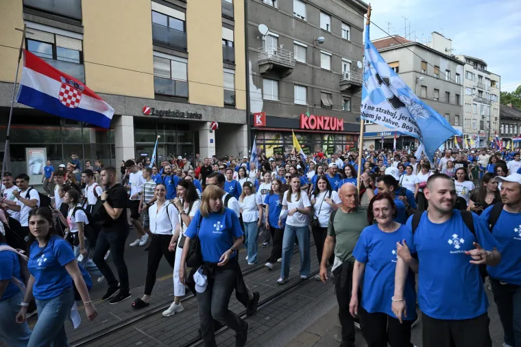 Doznajemo koliko se mladih okupilo na Antunovskom hodu: 'Vidi se na njihovim srcima da nisu umorni'