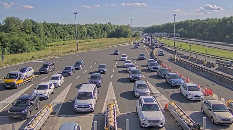 Kraj produženog vikenda i gužve na cestama: Zastoji prema Zagrebu, kolona od tri kilometra na A2