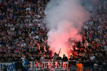 Na utakmici Hrvatske i Slovenije pojavio se biv&scaron;i izbornik Vatrenih. Prepoznajete li ga?