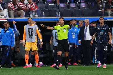 Sudac koji je na Euru zapaprio Hrvatskoj pogre&scaron;no koristio VAR, mogao bi biti poslan kući