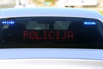 Dramatična potjera u Splitu zavr&scaron;ila nesrećom: Prevrnuo se presretač s policajcima