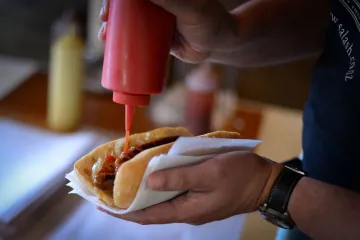 Nemojte stavljati kečap na hrenovke: Ova odlična alternativa bolje obogaćuje okus