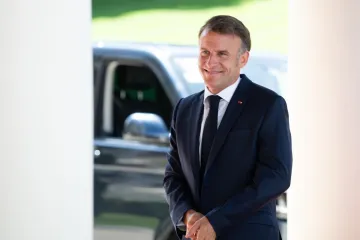 Macron &scaron;alje moćan nosač zrakoplova? 'Učinit ćemo sve da ne bude naknada za prolaz'