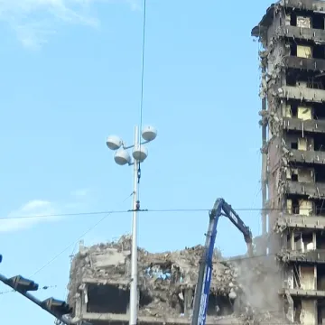 Nestalo je vi&scaron;e od pola Vjesnika! Dižu za&scaron;titnu zavjesu, a sjajna vijest stiže u tri ujutro
