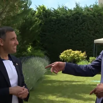 Želi 5:0 za Engleze, ali prognozira drugačije. Britanski veleposlanik: 'Srce me boli zbog onog gola Mandže'