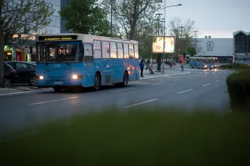 Opet se sru&scaron;ila konstrukcija na autobusnom stajali&scaron;tu u Srbiji! Dječak (12) se bori za život