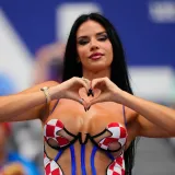 Ivana Kn&ouml;ll u vrućem izdanju zauzela tribine i opčarala navijače
