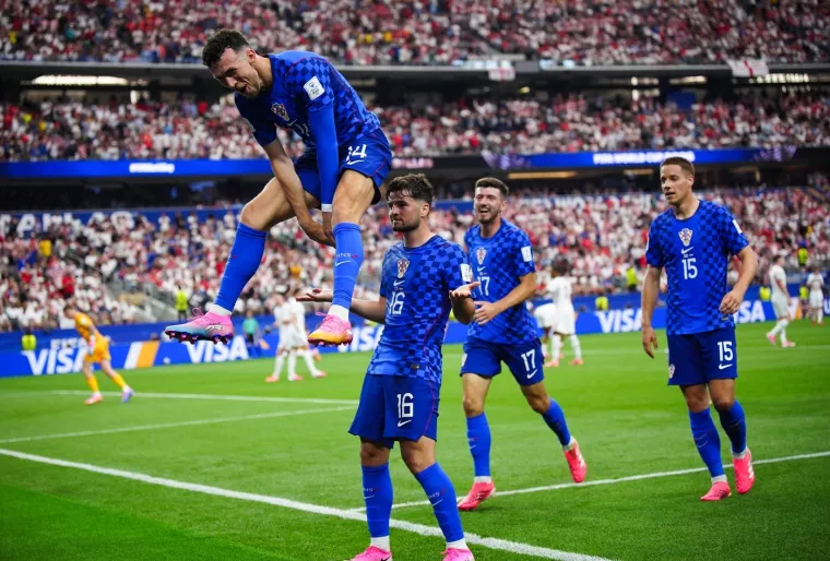 Hrvatska otvorila prvenstvo porazom od Engleske: Vatreni dobro parirali pa se ugasili