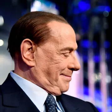 Priča o Silviju Berlusconiju: Kako je nogomet iskoristio za osvajanje apsolutne političke moći?