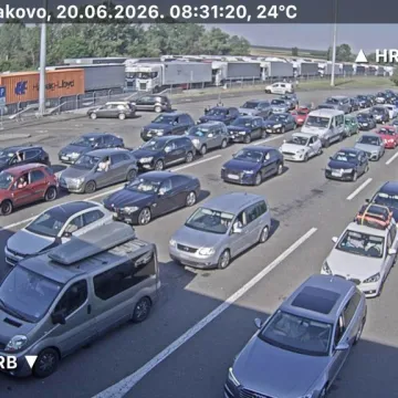 Počele su gužve: Pojačan promet prema moru, mogući zastoji i kolone