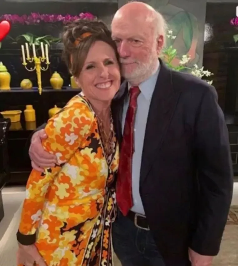 Preminuo James Burrows, legendarni redatelj 'Prijatelja' i drugih serija