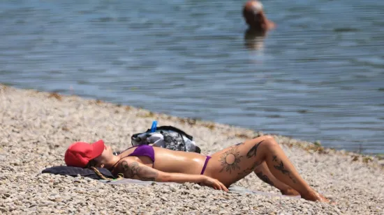Vruća subota: Zgodna dama ukrala pažnju na Jarunu, a na &scaron;pici snimljena Franka Batelić s djecom