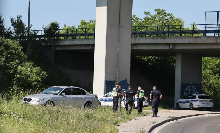 Mladi vozač u BMW-u bježao policiji: Probio rampe, a pazite &scaron;to mu se onda dogodilo