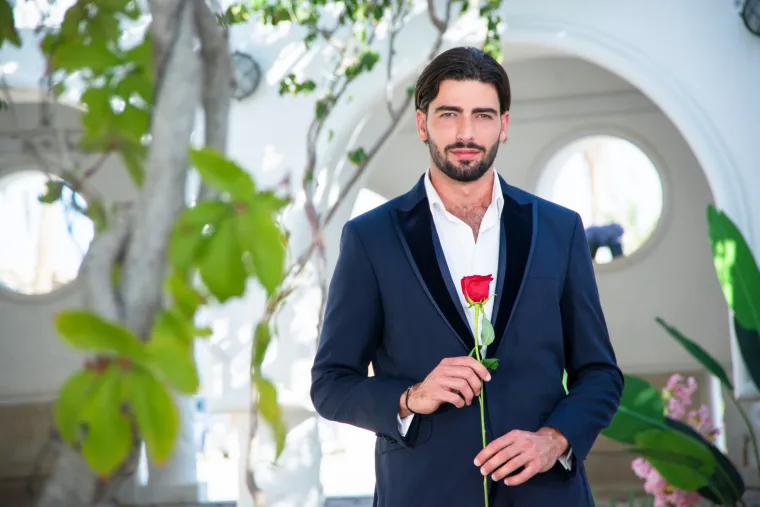 &Scaron;ime Elez prvi put progovorio nakon prekida s Majom &Scaron;uput: 'Ne trčim za novom ljubavi'