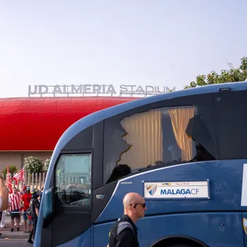 &Scaron;ok uoči utakmice za La Ligu: Navijači napali autobus, igrači ostali zarobljeni 50 minuta