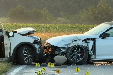 Stravični prizori blizu Požege: Frontalni sudar Audija i Renaulta, četvero ljudi u bolnici