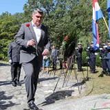 Milanović: 'Čudo je da ovaj praznik jo&scaron; postoji, ne bismo ga imali bez Tuđmana, Mesića i Manolića'