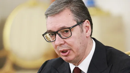 Vučić stao pred novinare pa ispalio: 'Jedva čekam ići u zatvor, neka dođe FBI'