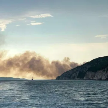 Nakon udara groma buknuo požar u Dalmaciji: Gori na Čiovu, dignut kanader