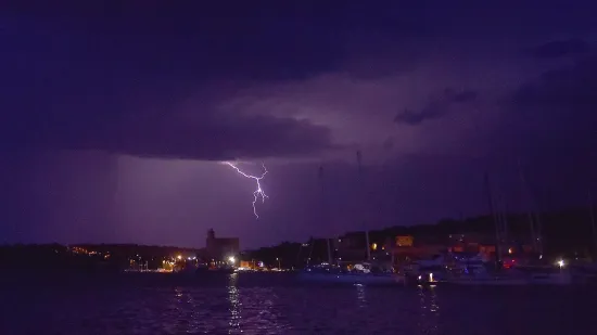 Meteorolog najavio pljuskove, grmljavinu i 'paklenu' vrućinu: 'Evo kada će biti 37 &deg;C'