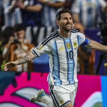 Dan za povijest! Messi je u&scaron;ao u legendu, ali Mbapp&eacute; ga prati u stopu
