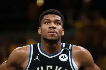 NBA bomba pred ponoć: Giannis napu&scaron;ta Buckse nakon 13 godina!