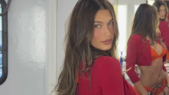 Internet poludio za fotografijama Hailey Bieber: 'Justine, ti si jedan sretan čovjek'