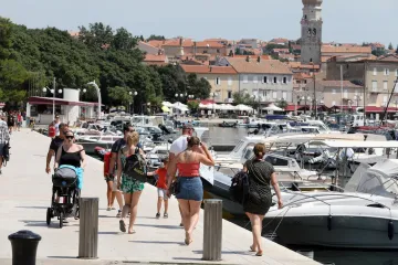 Od restorana do slastičarnice, hrvatski otok odu&scaron;evio cijenama: 'Samo da ih ne dignu kasnije'