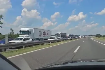 Ogromna kolona 'puzi' prema Zagrebu, oglasio se HAK: 'Molimo vas za oprez'