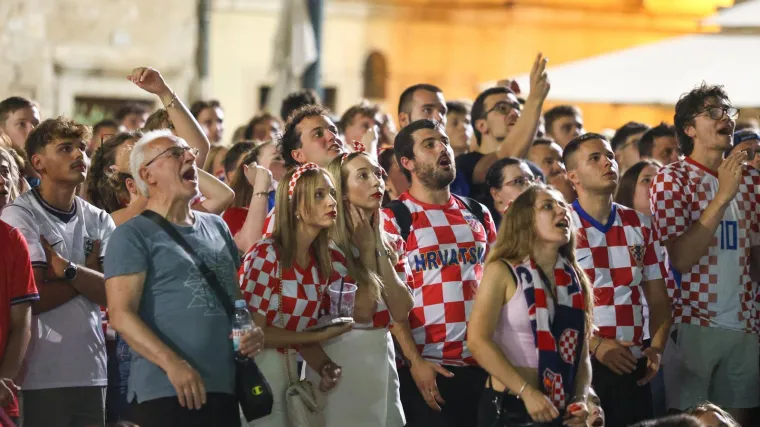 Hrvatska večeras ne spava, navijači složni: 'Ako ne pobijedimo, nismo ni zaslužili SP'