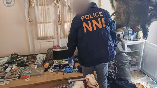 Kosti u kovčegu, srce u staklenici: Policija objavila jezive fotografije iz stana bolničara