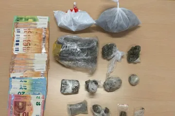 Policija upala u kuću 37-godi&scaron;njaka u Vodicama: Uz hrpu gotovine, bilo je tu svega...