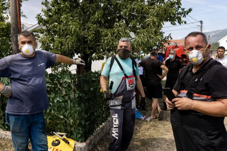 Opet se aktivirao požar u Mostaru, &scaron;iri se crni dim: 'Naredili smo evakuaciju stanovnika'