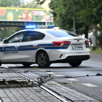 Otkriveno tko je kriv za pad električnog voda na ženu! Vozio pijan i poslije je pobjegao