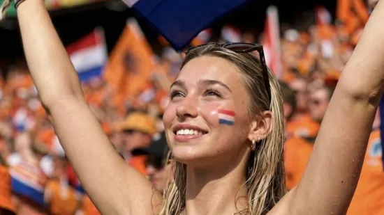 'Nizozemka' u bikiniju zapalila internet, ne zna se je li stvarna: 'Svejedno mi je je li AI'