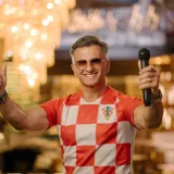 Ivan Martić predstavlja pjesmu 'Žena s kamena' i poziva publiku na Glazbene večeri na Viru