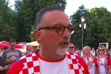 Tony Cetinski zabavlja navijače pred veliki okr&scaron;aj: 'Neće biti bisa, svi idemo gledati utakmicu'