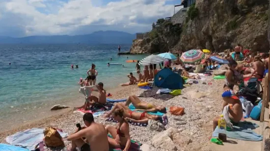 Hrvatsku preplavilo 650 tisuća turista, i ne smeta im paklena vrućina: 'Uzbuđeni smo'
