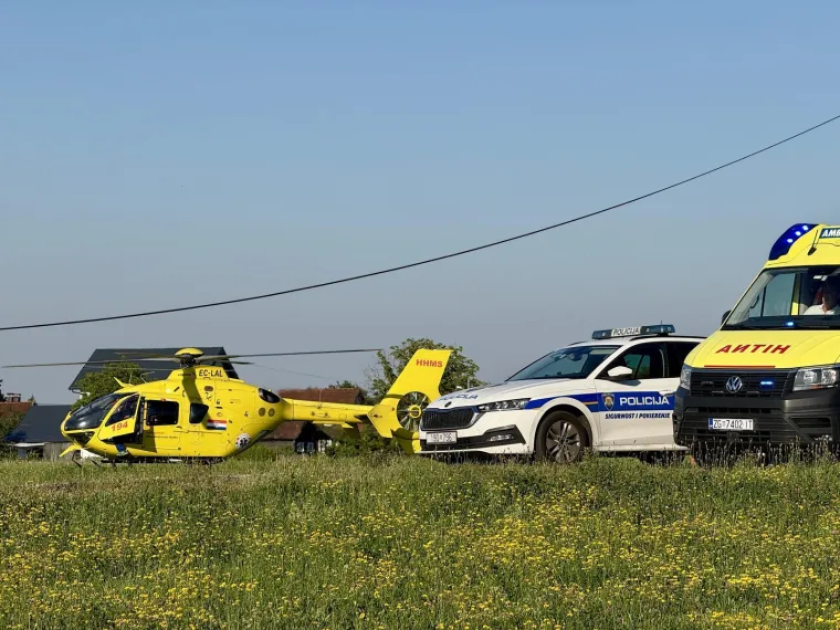 Mu&scaron;karac kod Zagreba sletio s ceste i udario u stup, helikopterom hitno prevezen u bolnicu