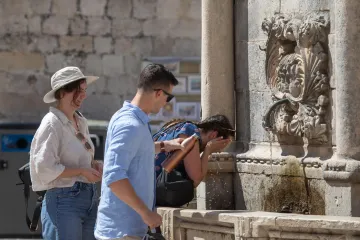 Treba to preživjeti! Na jugu Hrvatske u 7 ujutro izmjereno preko 30&deg;C: DHMZ izdao upozorenja