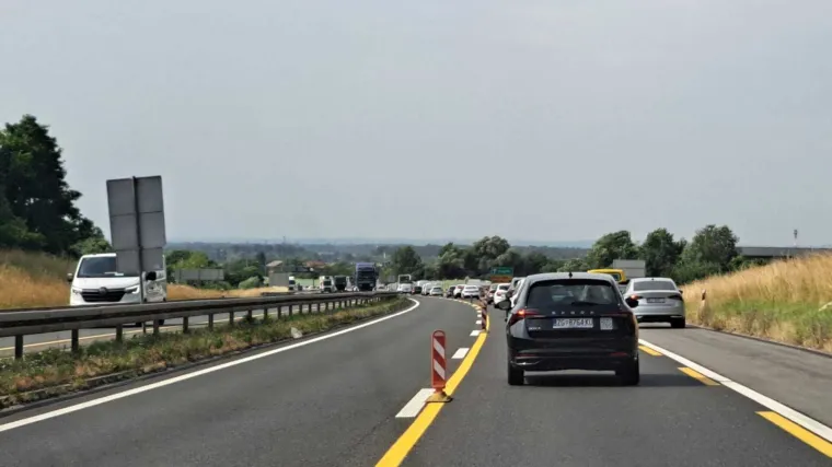 Pogledajte prizore kaosa na A4, kolona duga 14 kilometara: 'Horor i strahota'