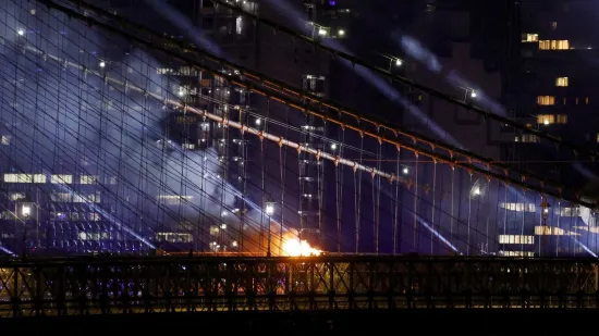 Brooklyn most u plamenu tijekom velike proslave, pojavila se snimka požara