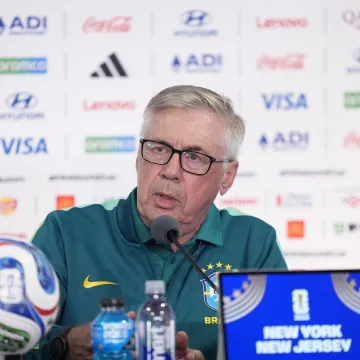 Legendarni Talijan na klupi Brazila odbrusio navijačima: 'Nisam genij, ali nisam ni budala'