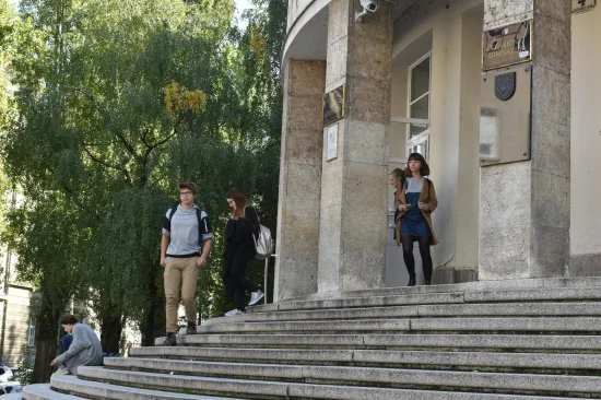 Mladi Hrvati ludi za gimnazijama, brojna zanimanja morat će čekati neka druga vremena
