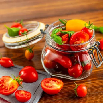 Ako ovako pohranite narezane rajčice ostat će svježe i ukusne: Nećete ih morati baciti
