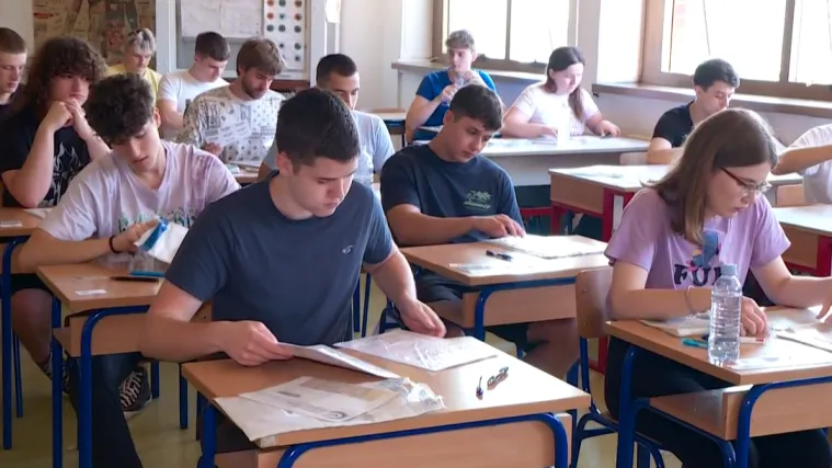 Engleski k'o od &scaron;ale, ostali predmeti ne tako lako: Evo &scaron;to su pokazali rezultati državne mature
