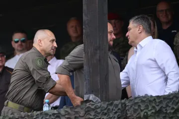 Tko govori istinu o vojnim avionima? MORH tvrdi da predsjednik izvrće činjenice